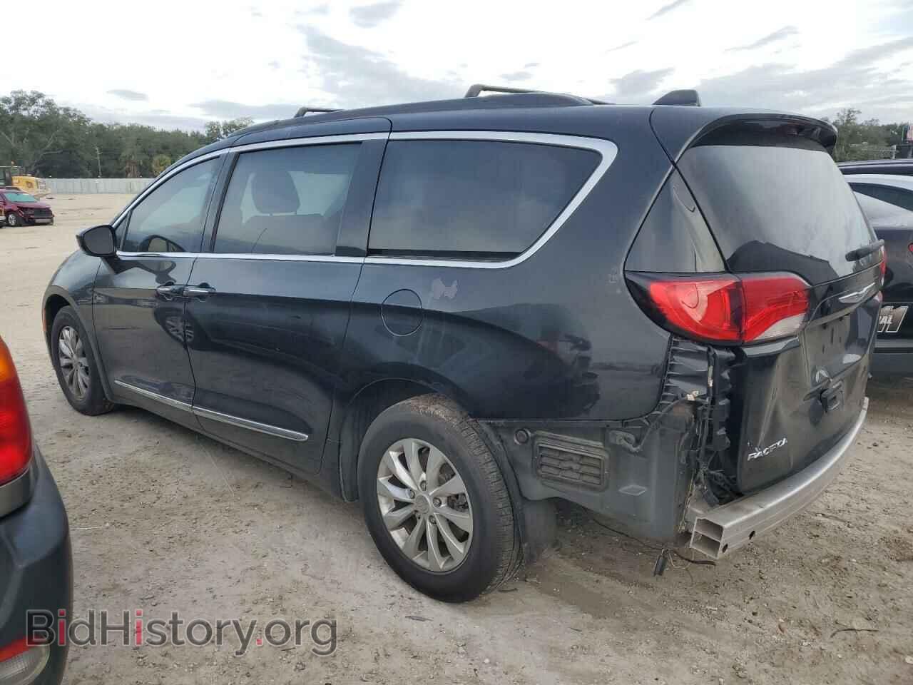 2017 CHRYSLER PACIFICA - VIN: 2C4RC1BG1HR710802 - Фото 2