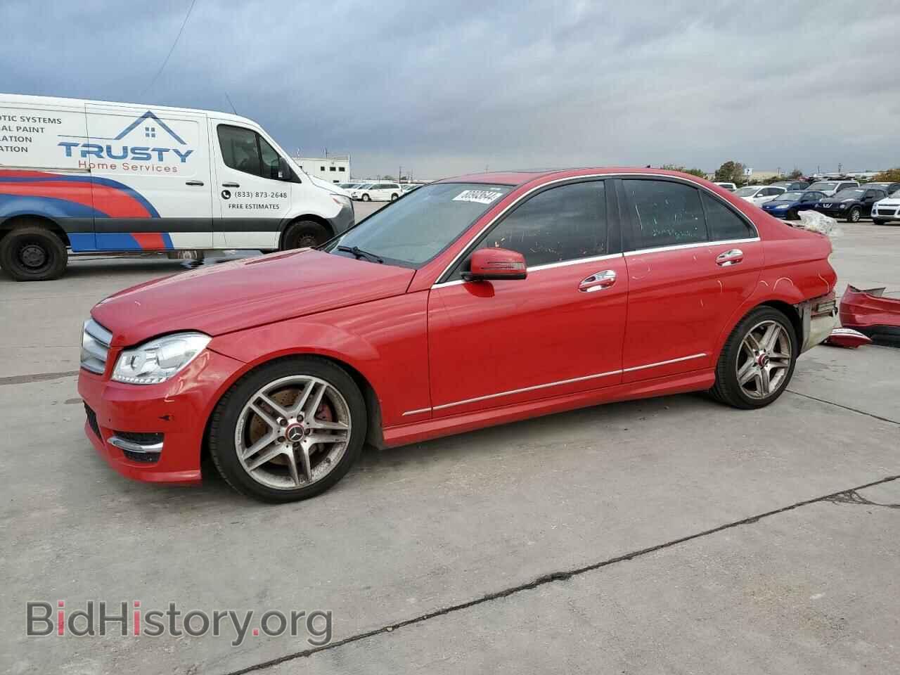 Фотография WDDGF5HB9CA654824 - MERCEDES-BENZ C-CLASS 2012