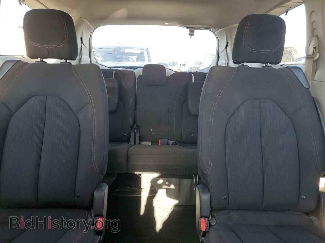2017 CHRYSLER PACIFICA - VIN: 2C4RC1BGXHR777561 - Фото 10