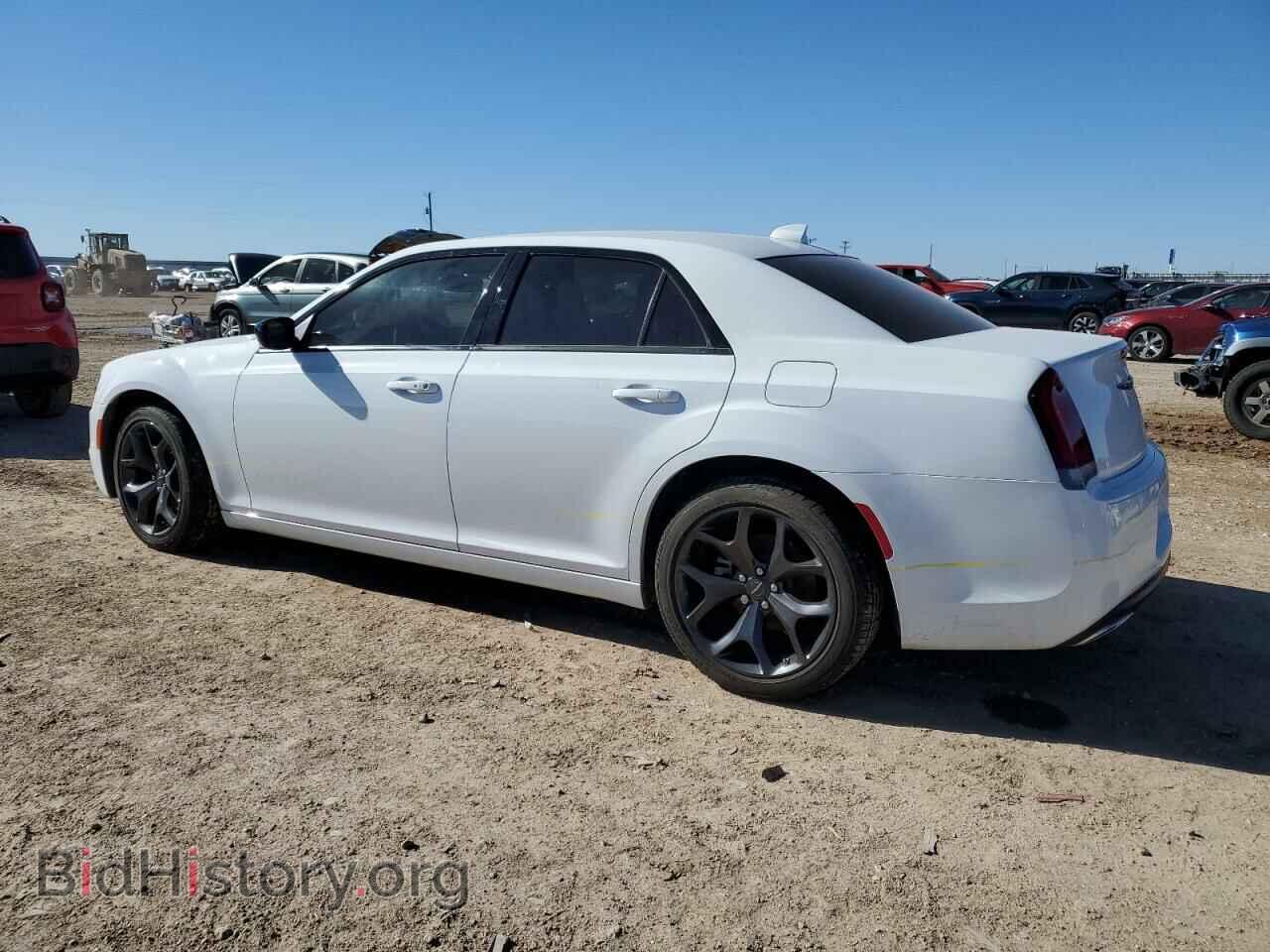2023 CHRYSLER 300 - VIN: 2C3CCAAG3PH580960 - Фото 2
