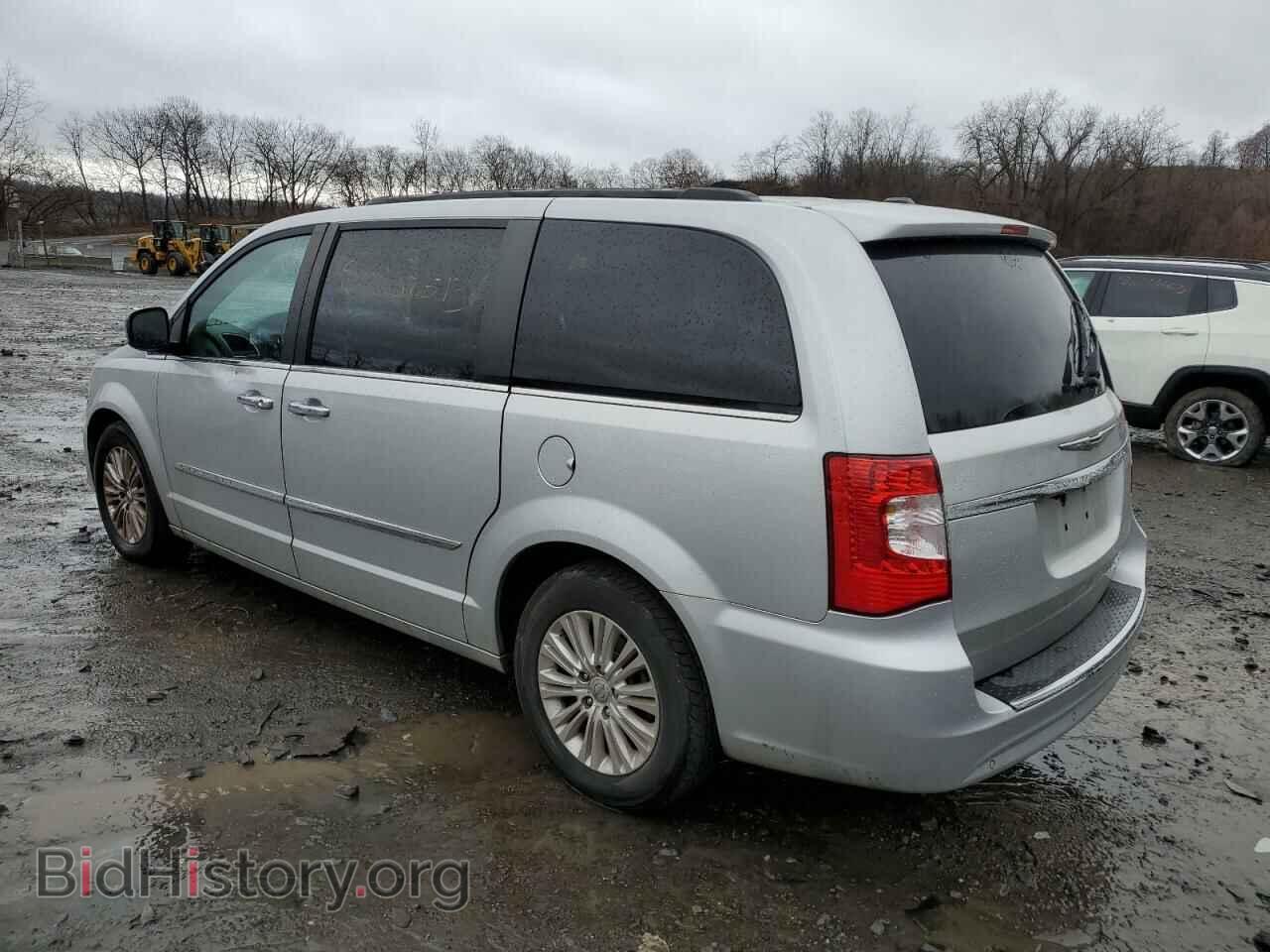 2011 CHRYSLER MINIVAN - VIN: 2A4RR8DG0BR785853 - Фото 2