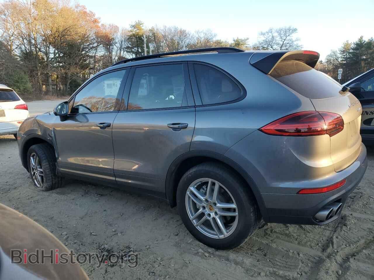 2017 PORSCHE CAYENNE - VIN: WP1AB2A25HLA50282 - Фото 2