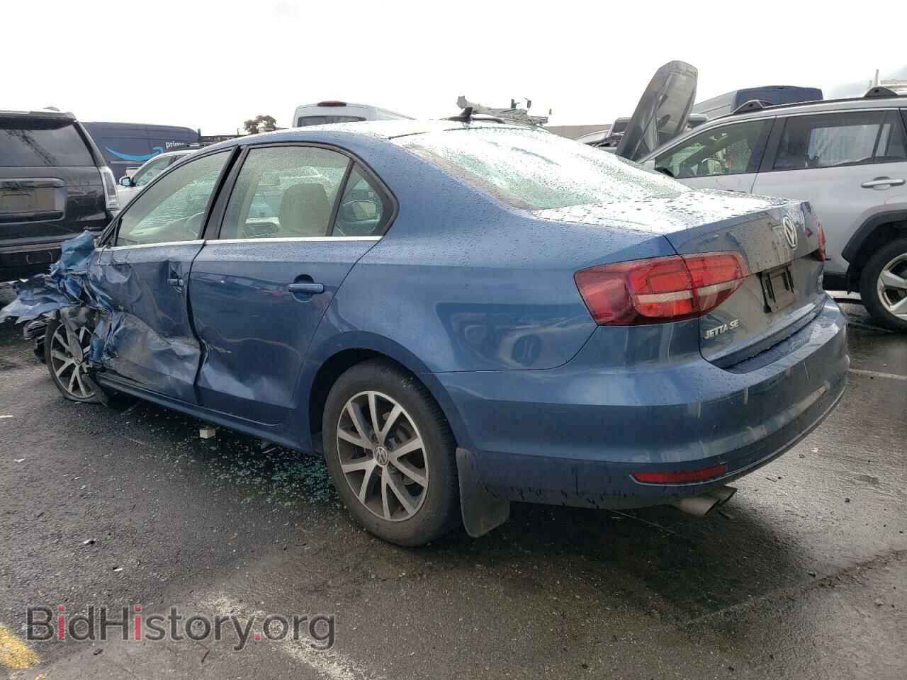 2017 VOLKSWAGEN JETTA - VIN: 3VWDB7AJ0HM387750 - Photo 2