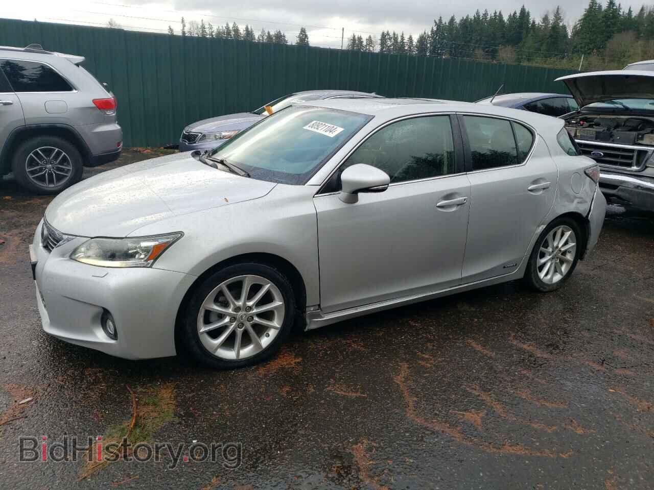 Photo JTHKD5BH2B2044052 - LEXUS CT 200 2011