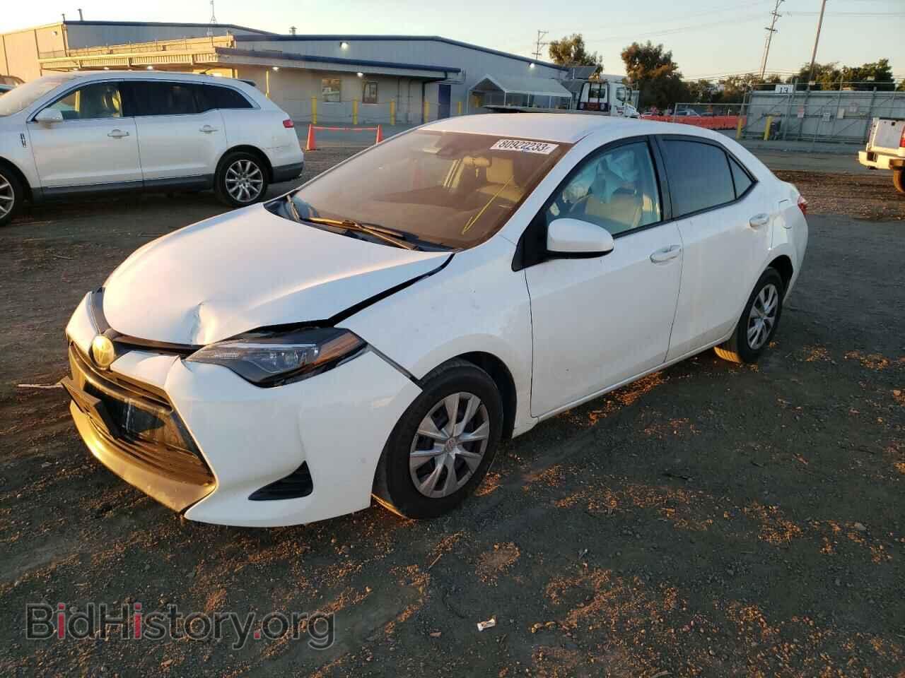 Фотография 5YFBURHE5HP674714 - TOYOTA COROLLA 2017