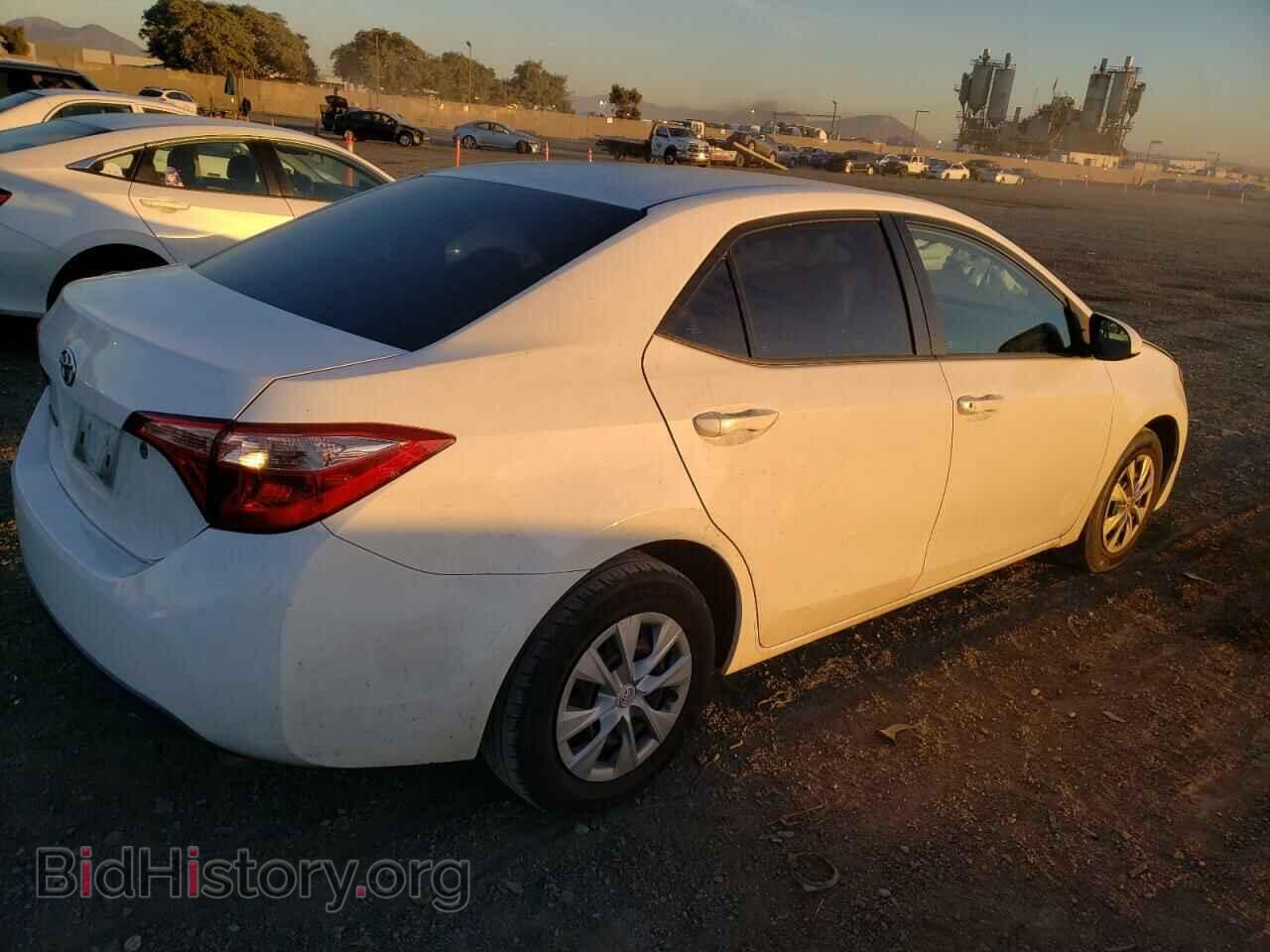 2017 TOYOTA COROLLA - VIN: 5YFBURHE5HP674714 - Фото 3