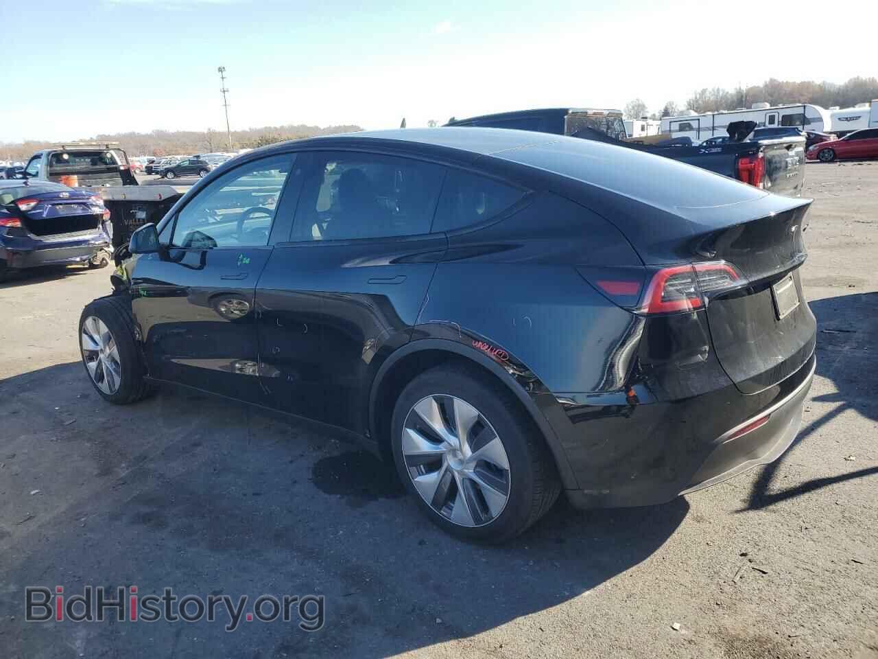 2023 TESLA MODEL Y - VIN: 7SAYGDEE8PA108582 - Фото 2