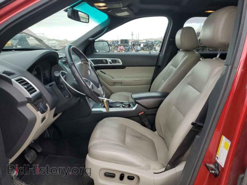 2011 Ford EXPLORER (VIN 1FMHK8F82BGA76687) — фото 7 из 13