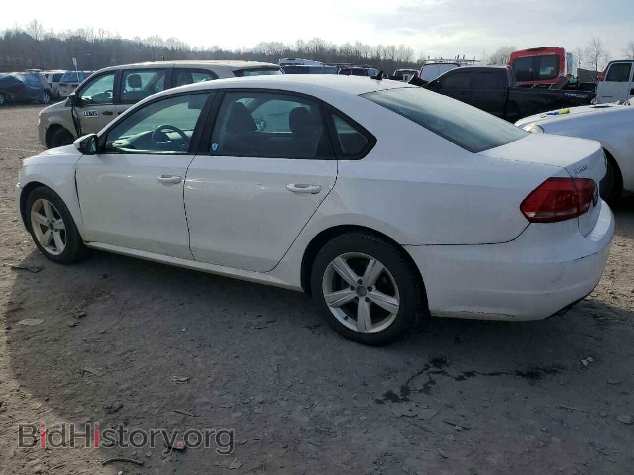 2012 VOLKSWAGEN PASSAT - VIN: 1VWAP7A37CC101635 - Фото 2