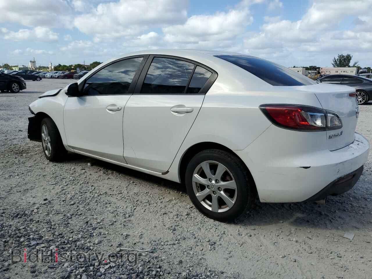 2011 MAZDA 3 - VIN: JM1BL1VG0B1376657 - Фото 2