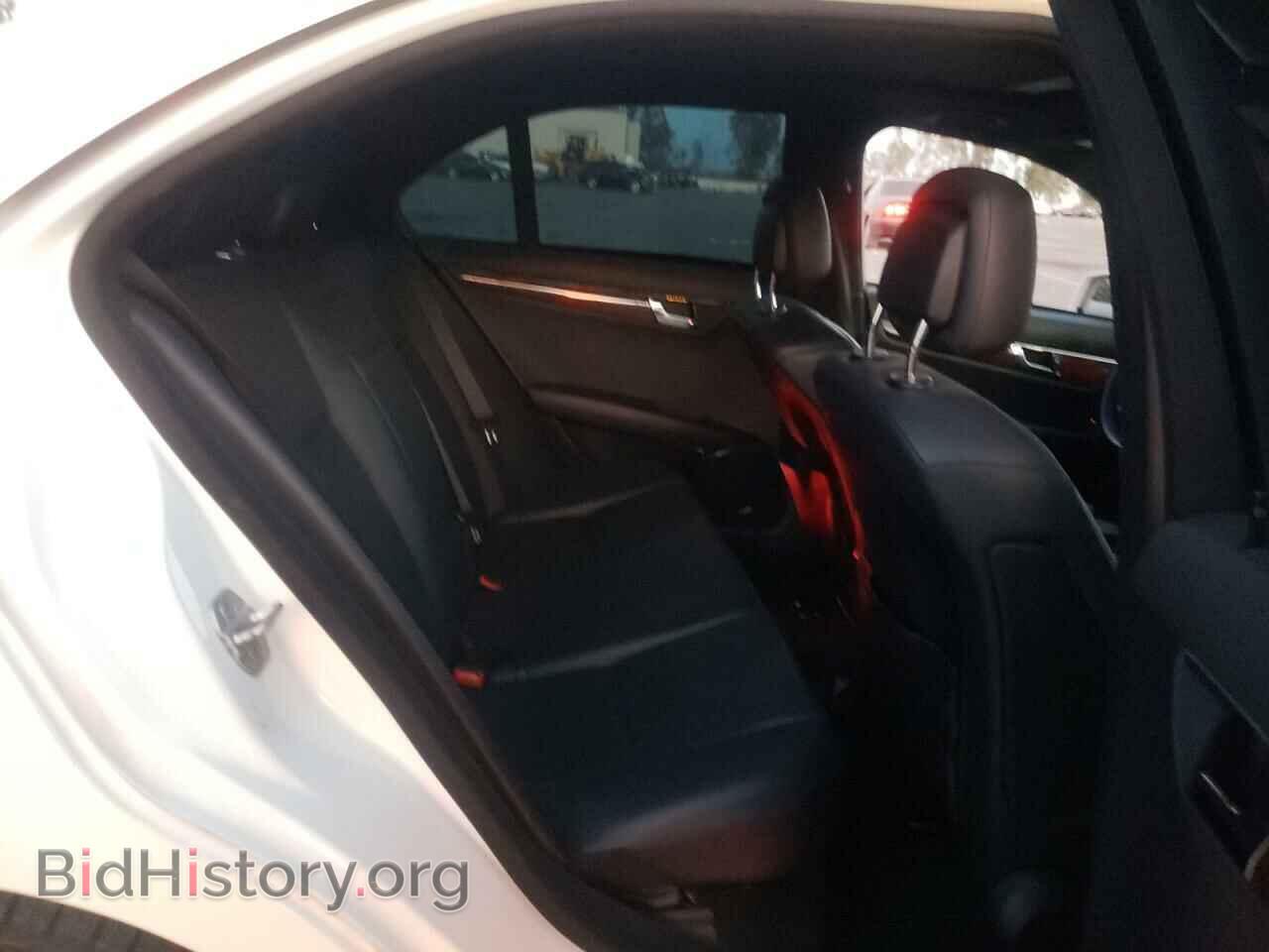 2011 MERCEDES-BENZ C-CLASS - VIN: WDDGF5EB6BR183204 - Фото 10