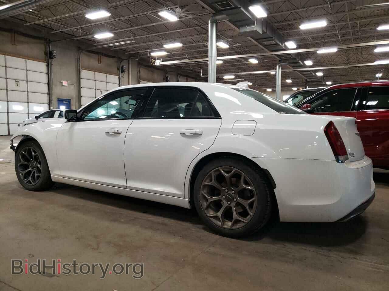 2016 CHRYSLER 300 - VIN: 2C3CCABG4GH224726 - Фото 2