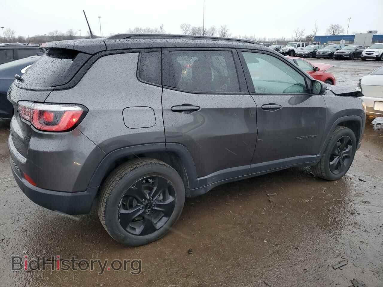 2018 JEEP COMPASS - VIN: 3C4NJDBB1JT314401 - Фото 3