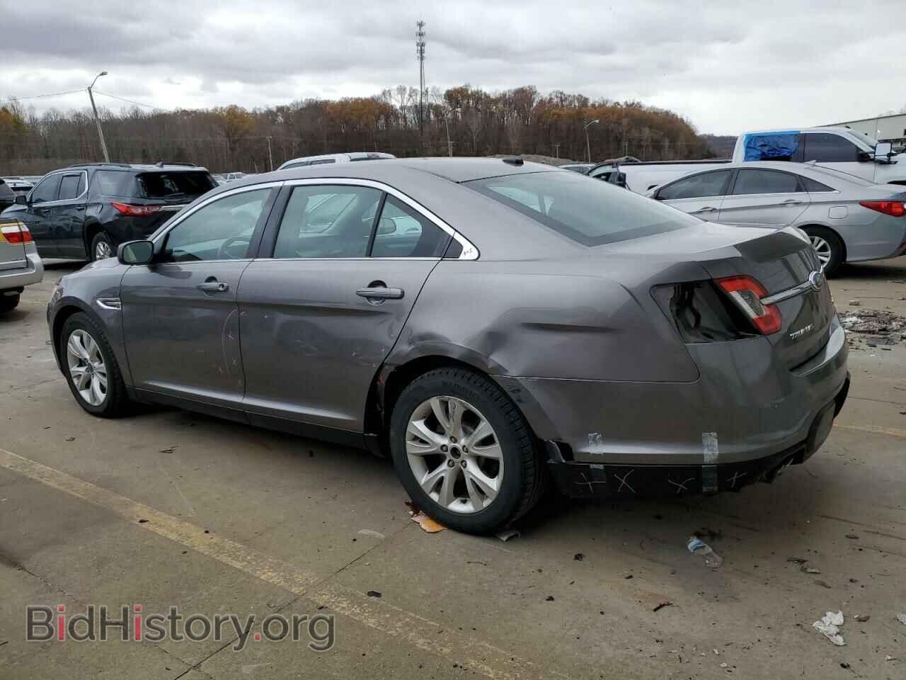 2011 FORD TAURUS - VIN: 1FAHP2HW0BG185461 - Фото 2
