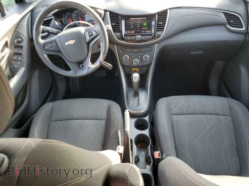 2020 Chevrolet TRAX (VIN 3GNCJLSB2LL197844) — фото 8 из 13