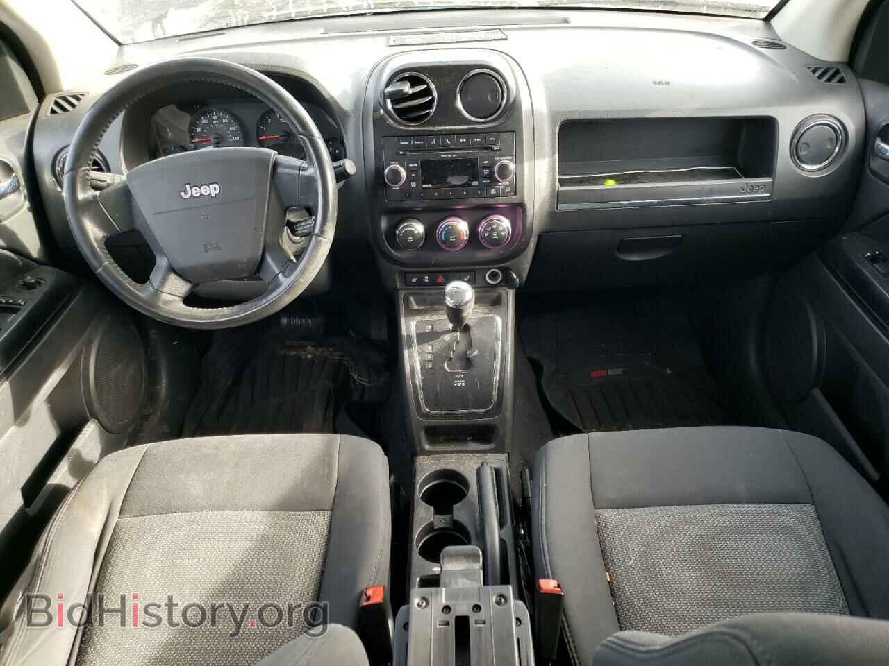 2010 JEEP COMPASS - VIN: 1J4NF1FB1AD629192 - Фото 8