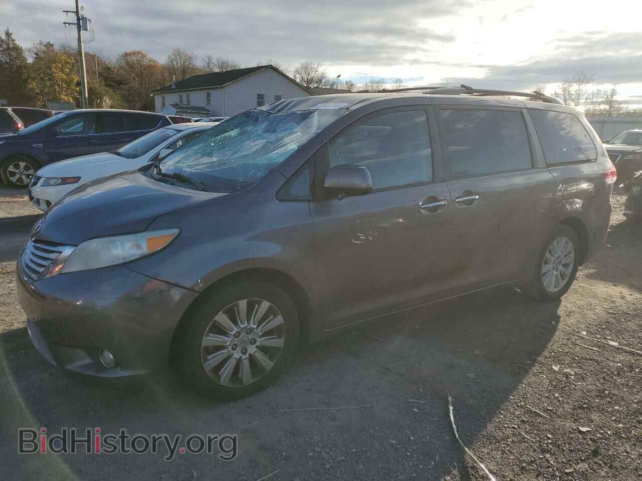 Photo 5TDDK3DC5BS012162 - TOYOTA All Models 2011