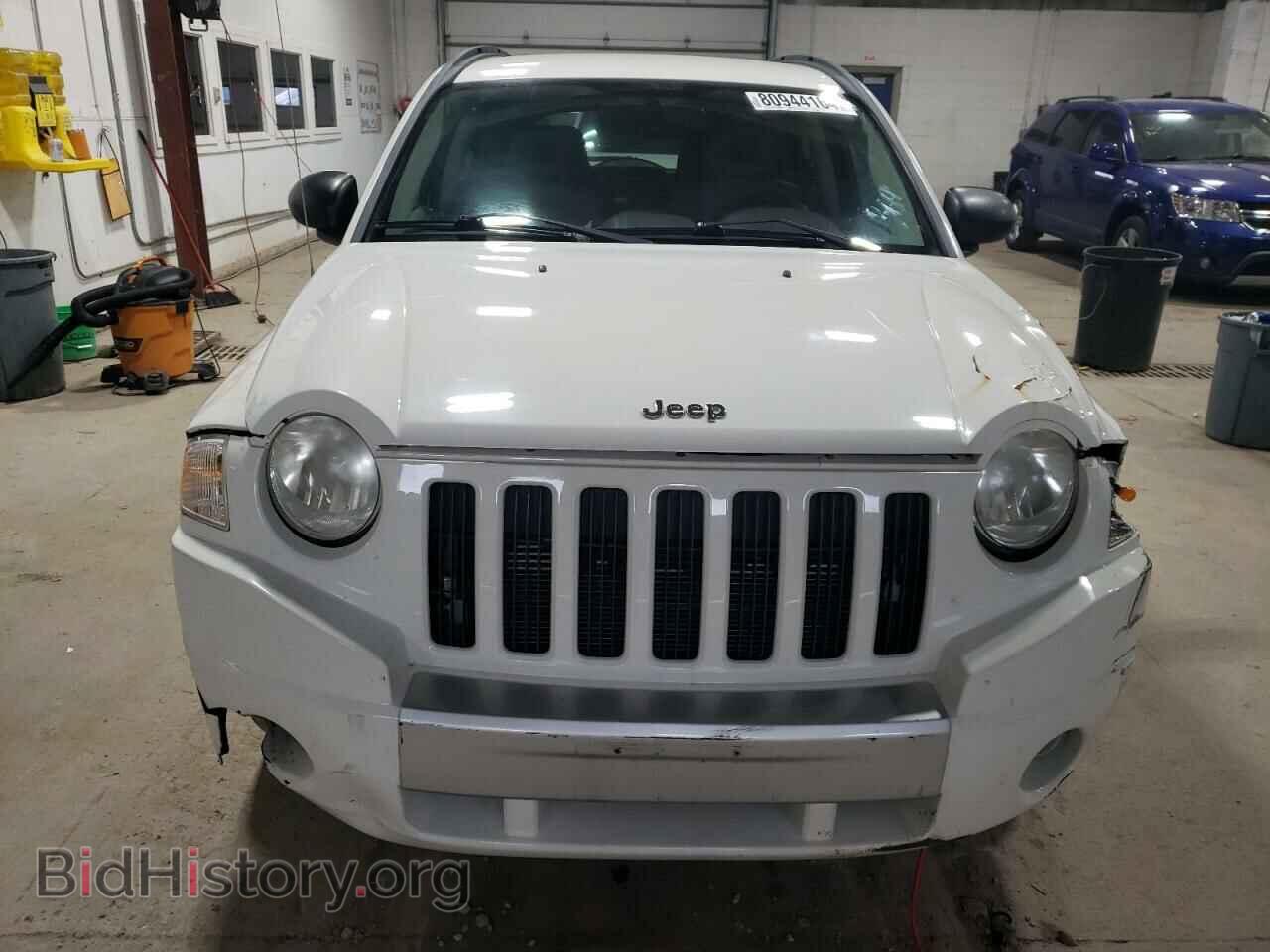 2009 JEEP COMPASS - VIN: 1J4FF57B89D209905 - Фото 5