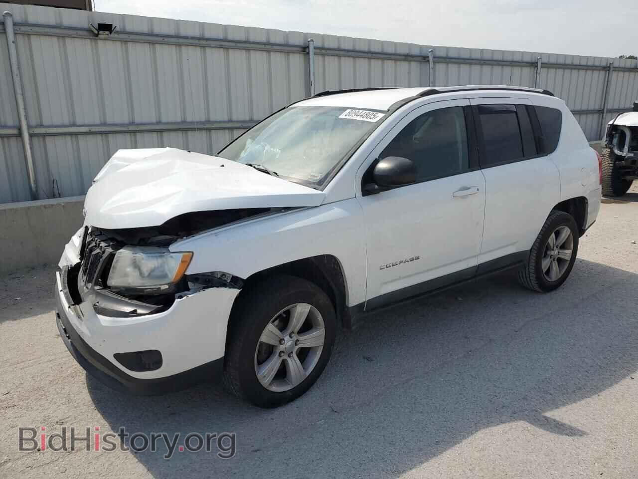 Photo 1J4NT1FB5BD264915 - JEEP COMPASS 2011
