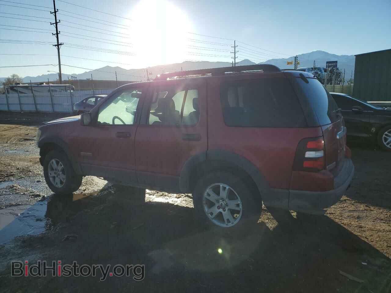 2006 FORD EXPLORER - VIN: 1FMEU73876UA00465 - Фото 2