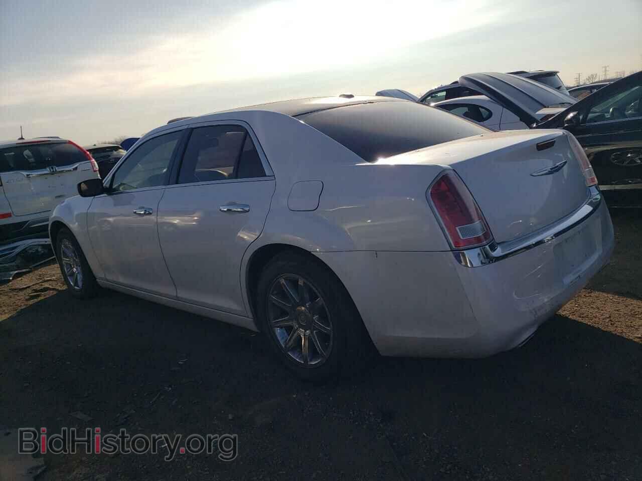 2011 CHRYSLER 300 - VIN: 2C3CA5CG7BH559290 - Фото 2