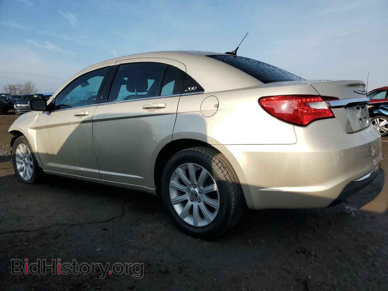 2014 CHRYSLER 200 - VIN: 1C3CCBBB8EN120318 - Photo 2