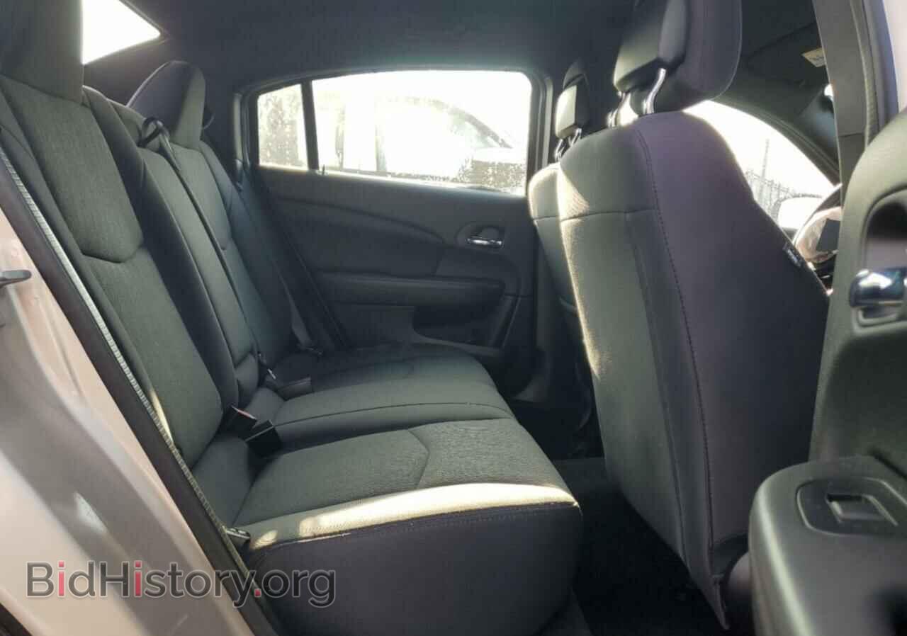 2014 CHRYSLER 200 - VIN: 1C3CCBBB8EN120318 - Photo 10