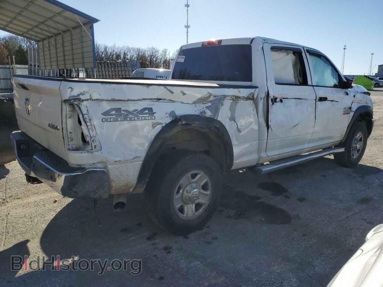 2018 RAM All Models - VIN: 3C6UR5CL6JG160205 - Photo 3