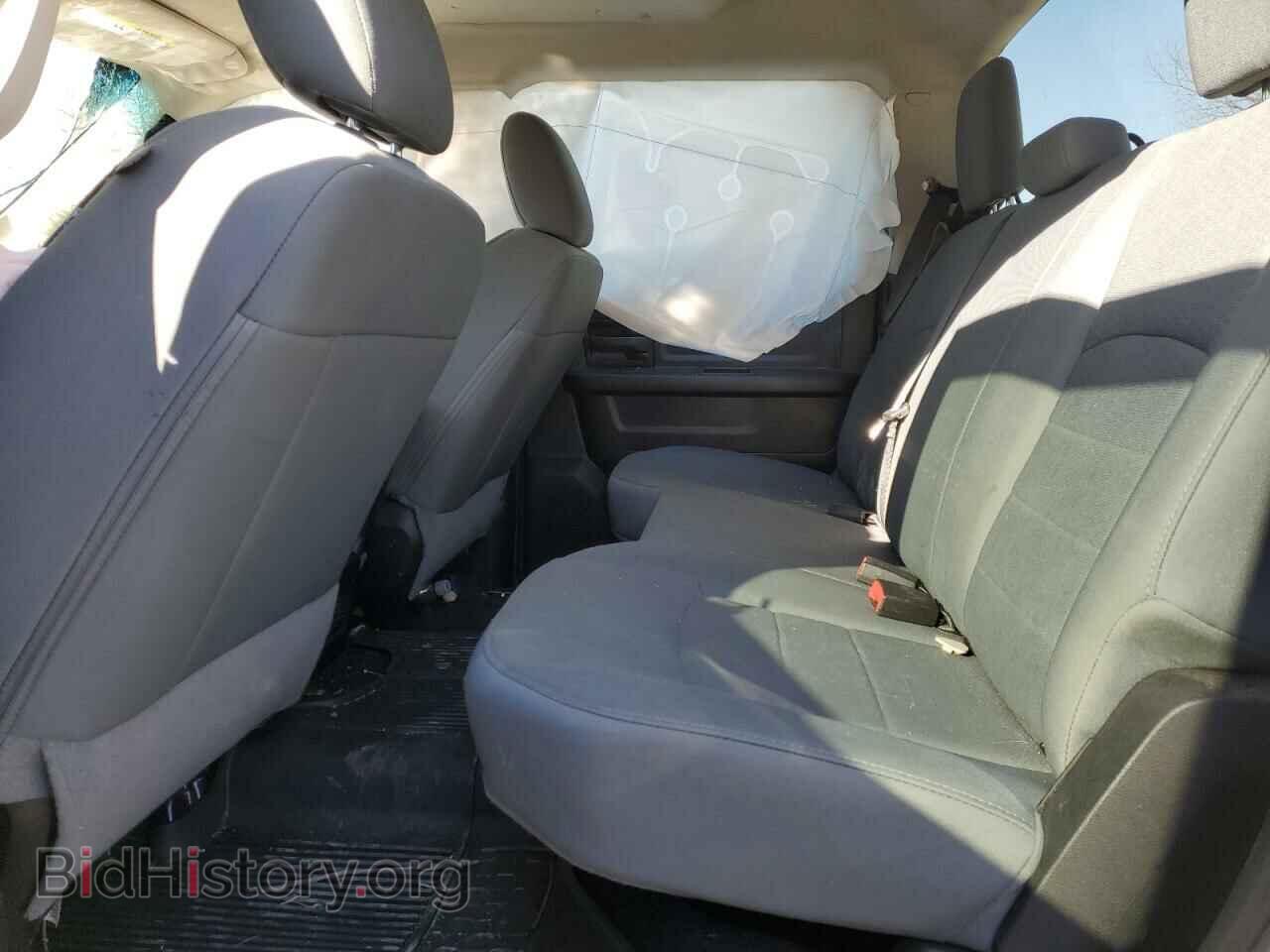2018 RAM All Models - VIN: 3C6UR5CL6JG160205 - Photo 10