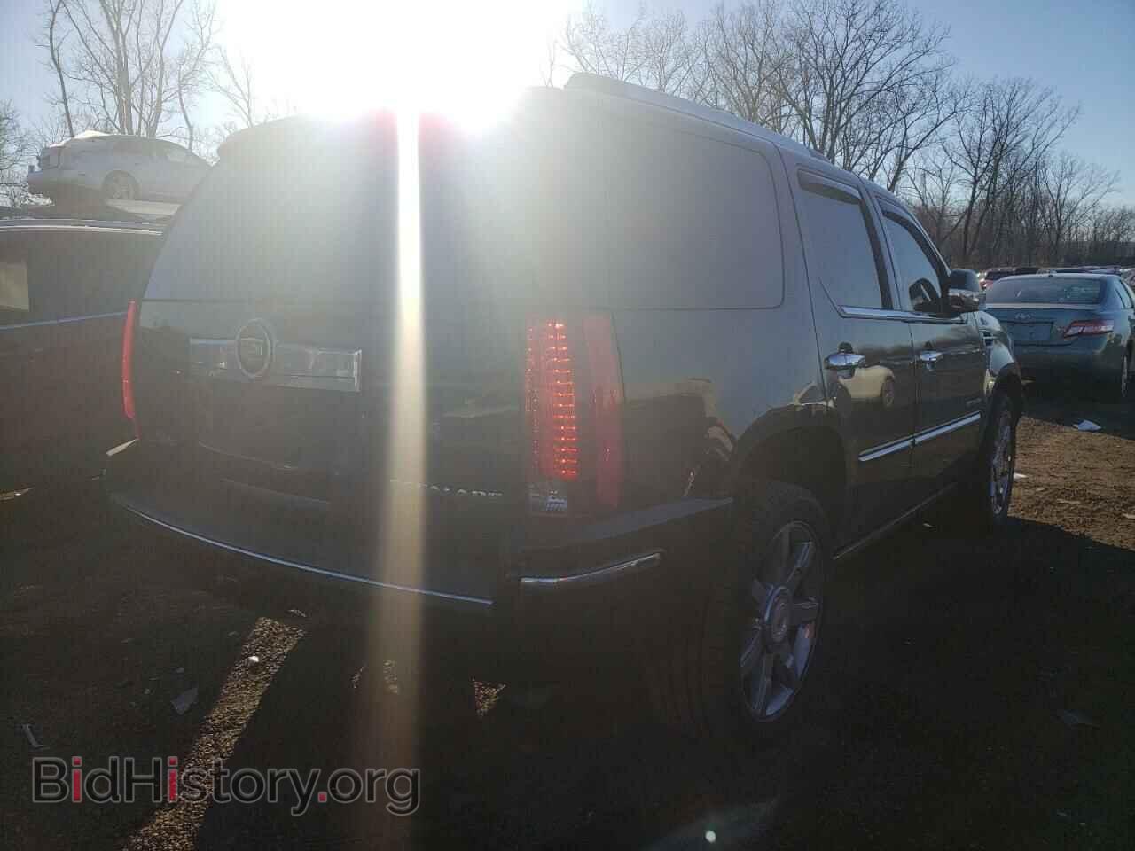2011 CADILLAC ESCALADE - VIN: 1GYS4CEF6BR357431 - Фото 3