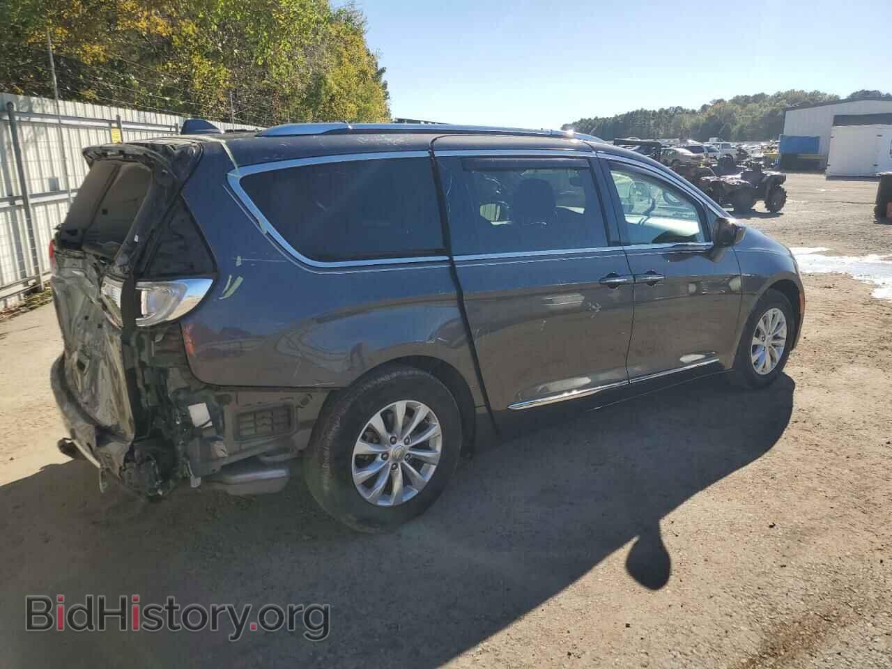 2018 CHRYSLER PACIFICA - VIN: 2C4RC1EG0JR194255 - Фото 3