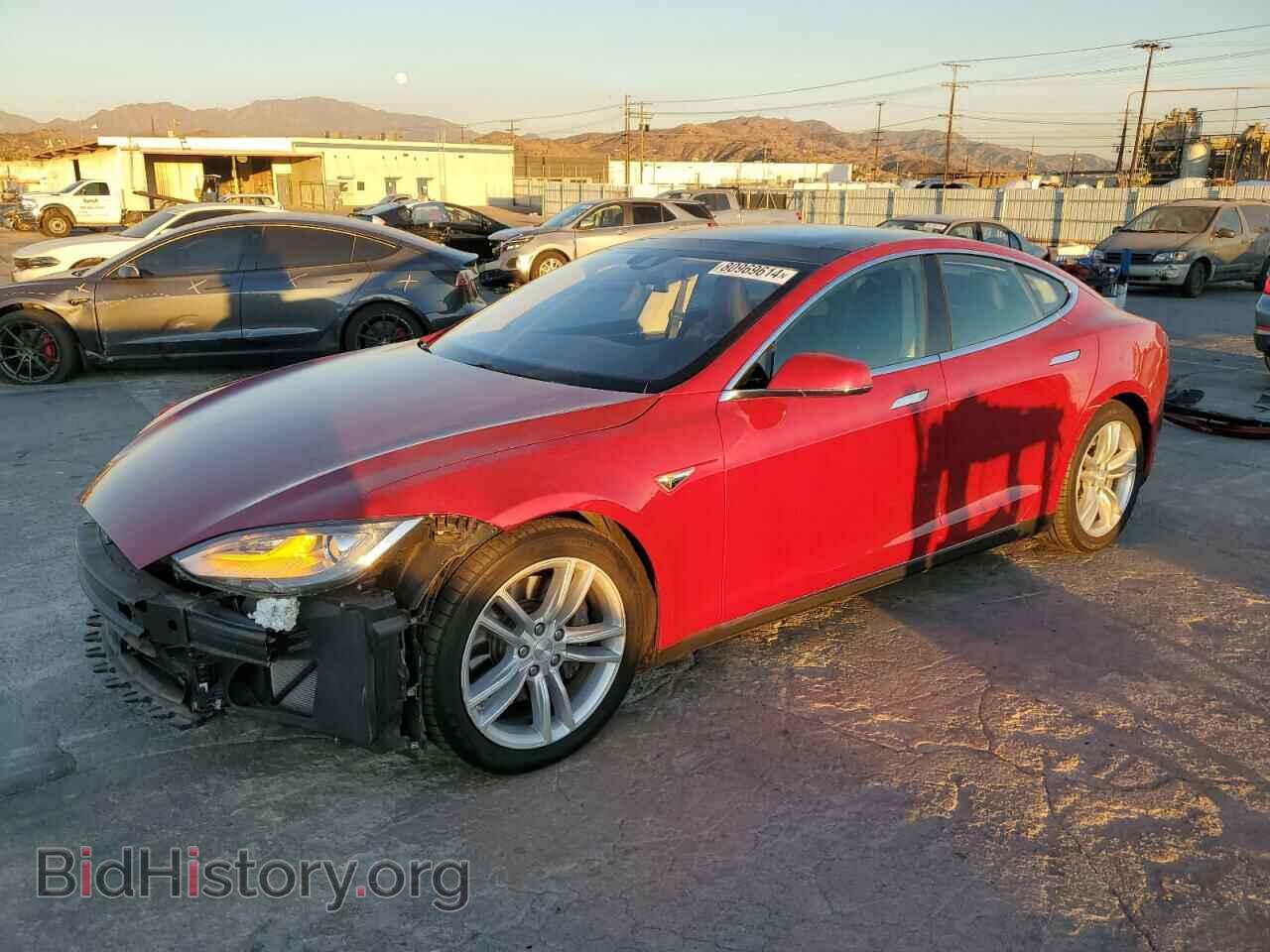 Фотография 5YJSA1E20FF120476 - TESLA MODEL S 2015