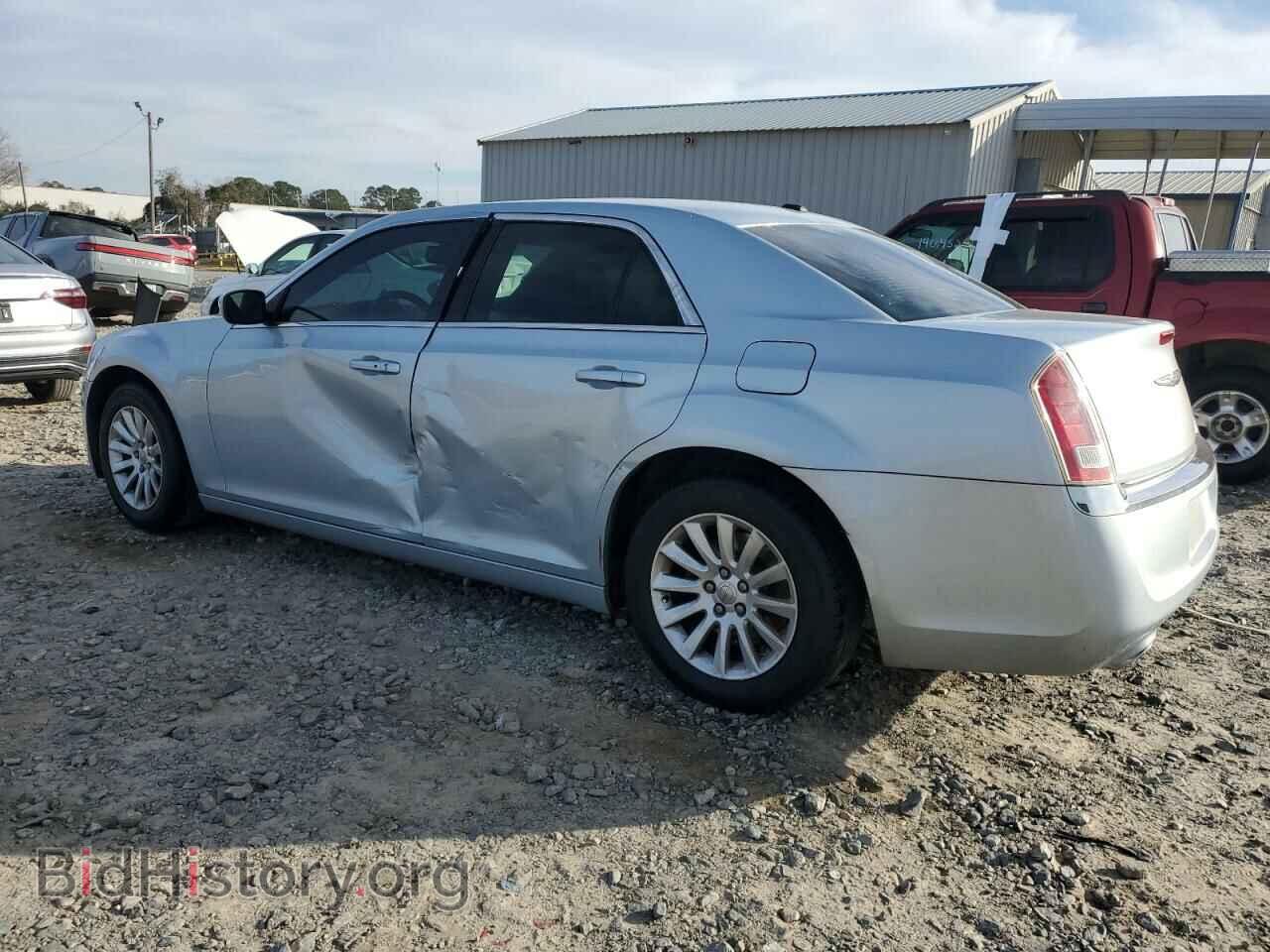 2013 CHRYSLER 300 - VIN: 2C3CCAAG3DH698678 - Фото 2