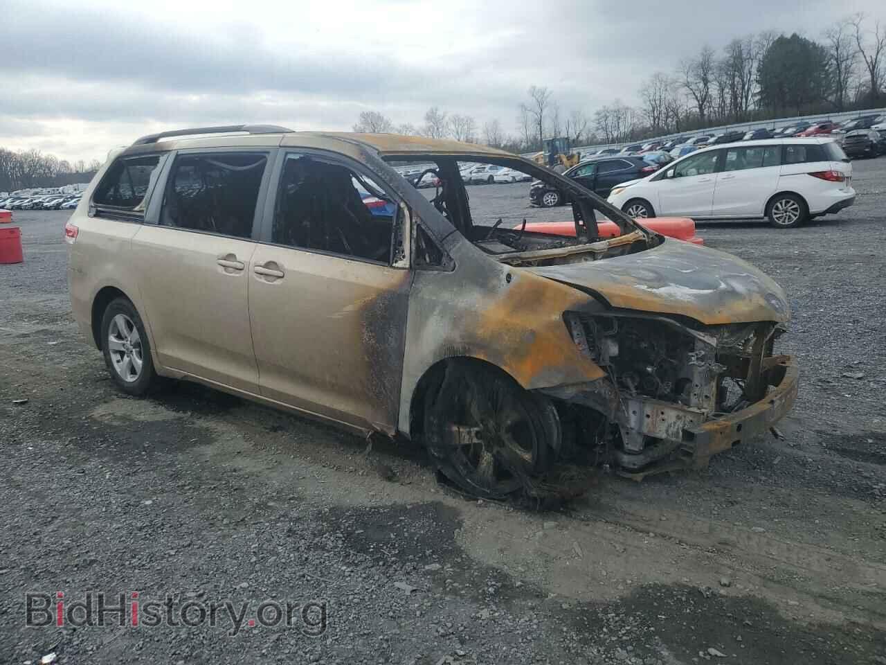 2011 TOYOTA All Models - VIN: 5TDKK3DC4BS113992 - Фото 4