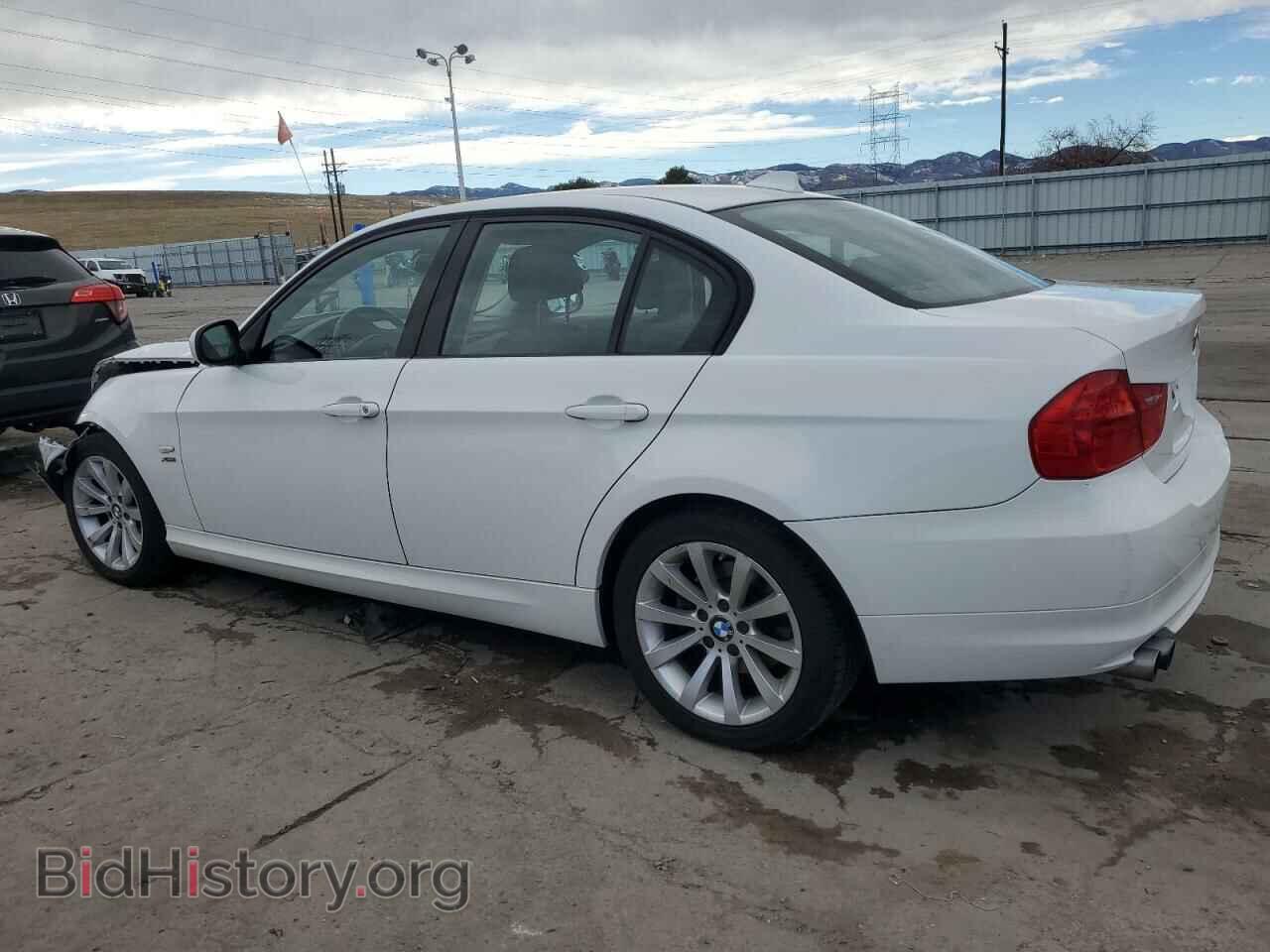 2011 BMW 3 SERIES - VIN: WBAPK7C59BF082669 - Фото 2