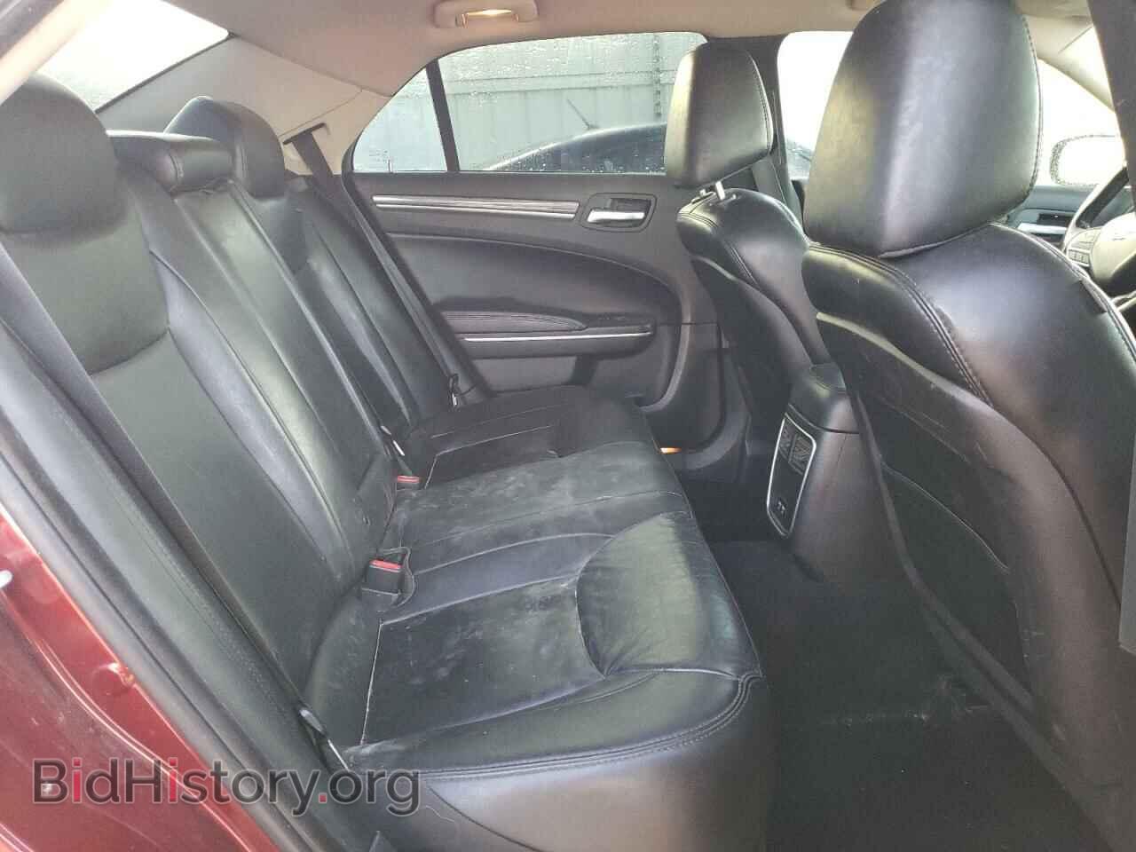 2019 CHRYSLER 300 - VIN: 2C3CCAAG9KH548118 - Фото 10