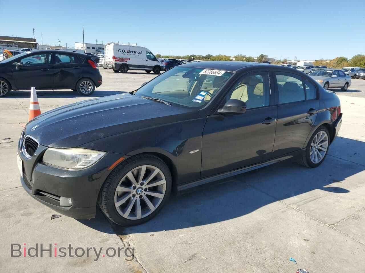 Photo WBAPH7G57BNM57523 - BMW 3 SERIES 2011