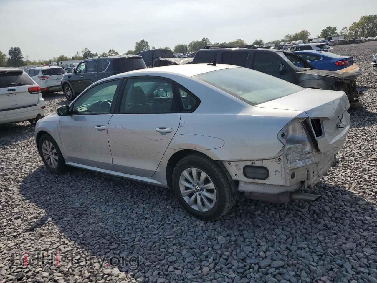 2015 VOLKSWAGEN PASSAT - VIN: 1VWAT7A31FC038144 - Фото 2