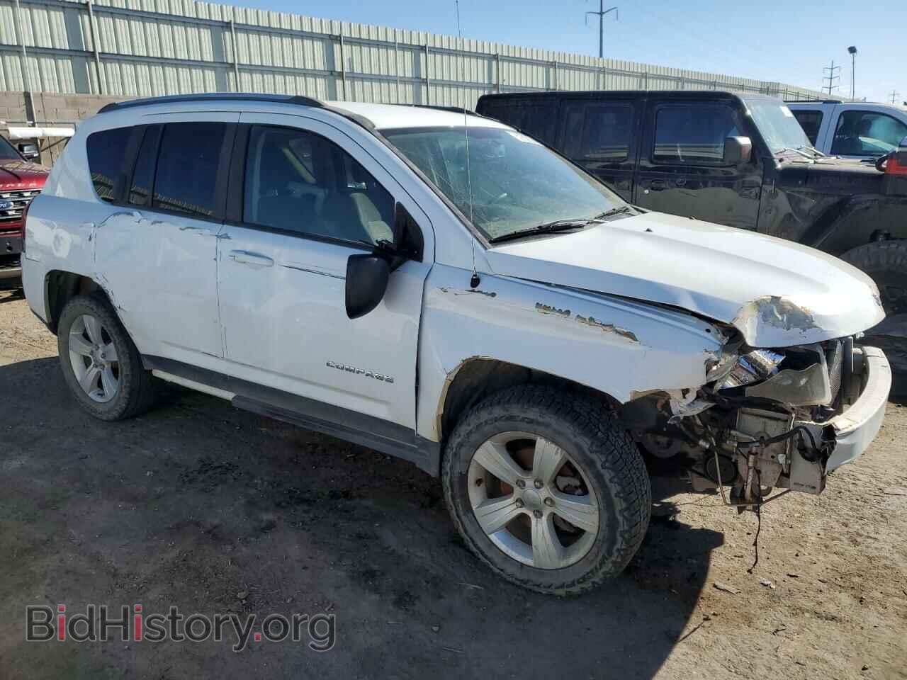2017 JEEP COMPASS - VIN: 1C4NJDBB6HD106238 - Фото 4