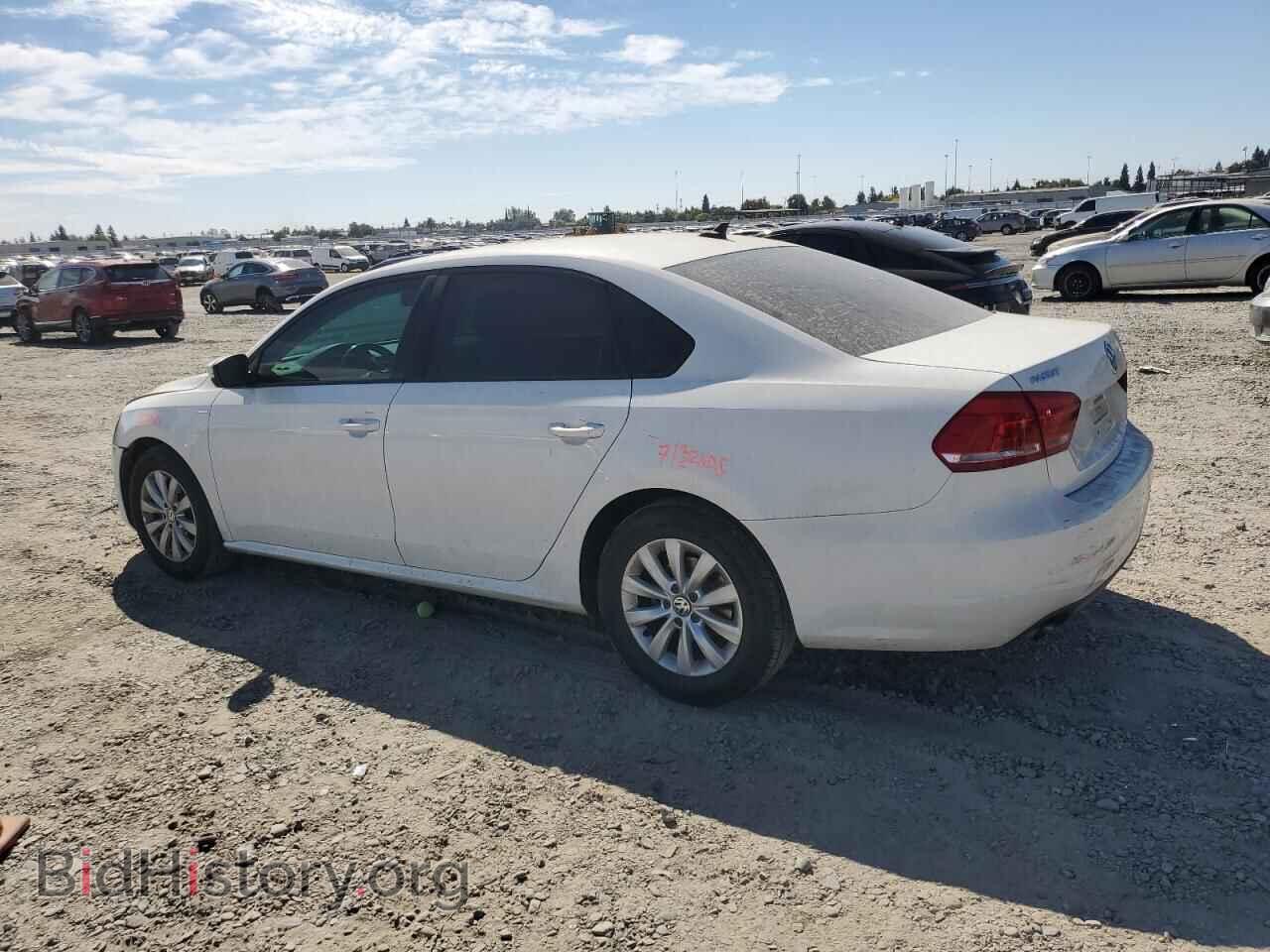 2015 VOLKSWAGEN PASSAT - VIN: 1VWAT7A30FC068266 - Фото 2