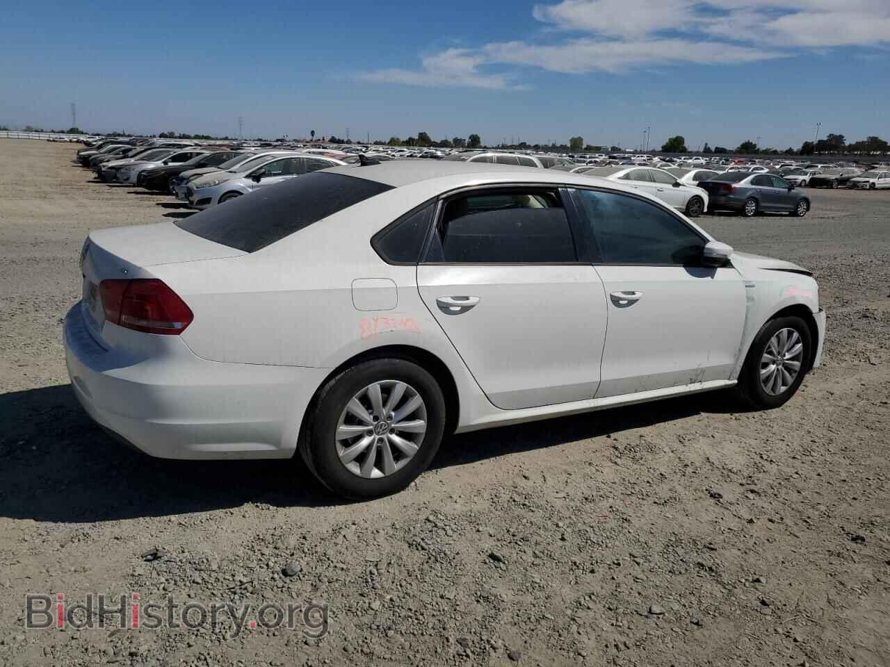 2015 VOLKSWAGEN PASSAT - VIN: 1VWAT7A30FC068266 - Фото 3