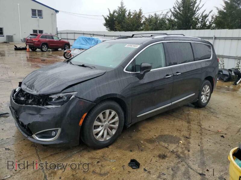 2018 Chrysler PACIFICA Touring L (VIN 2C4RC1BG2JR322712) — фото 1 из 13, Copart, повреждение: передняя часть