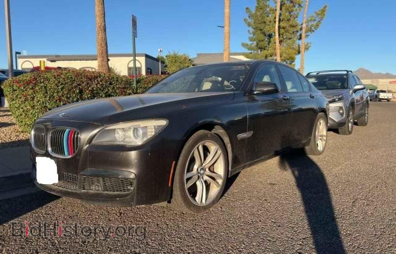 2012 BMW 7 SERIES - VIN: WBAKA8C50CDX01031 - Фото 2