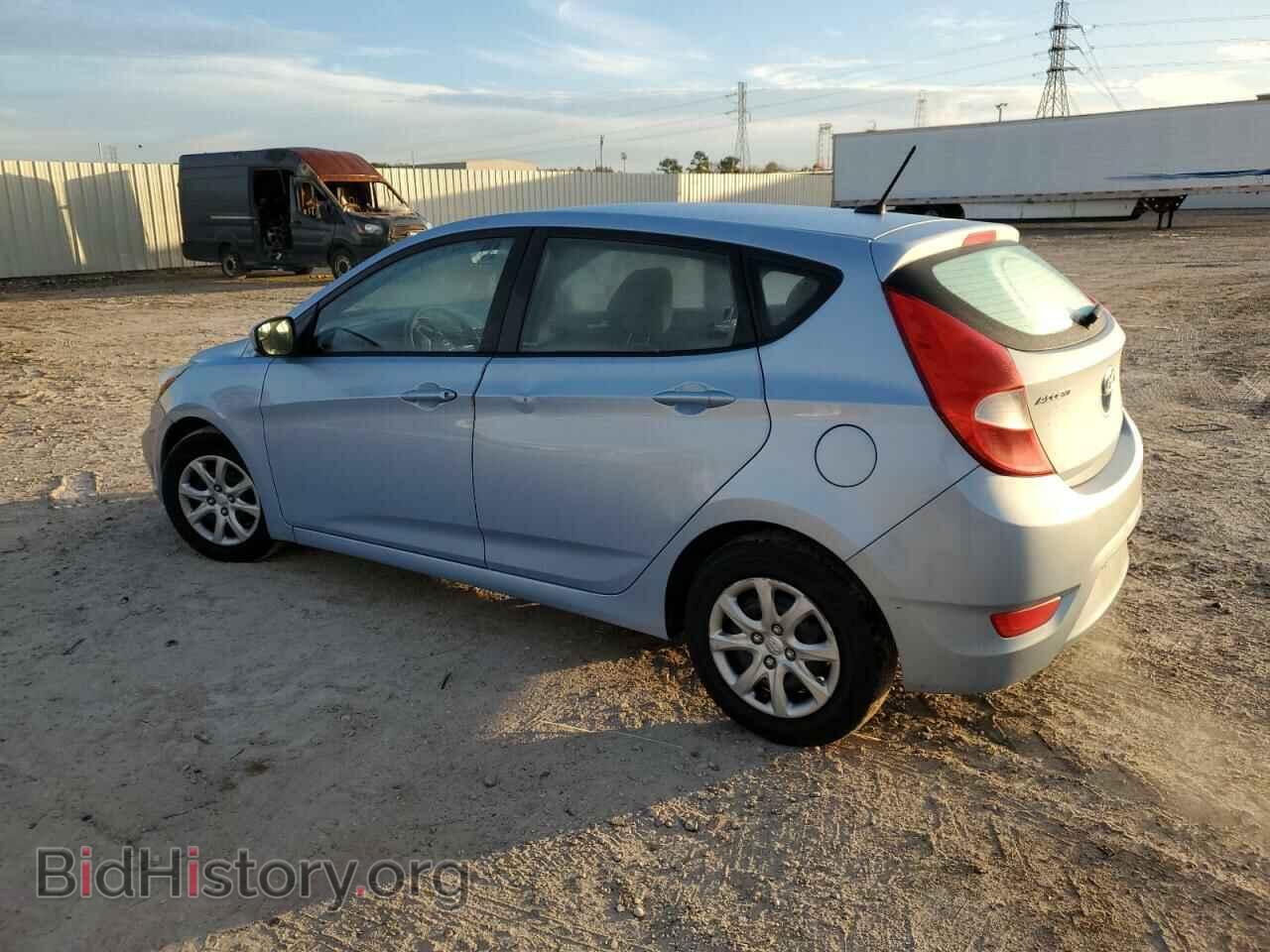 2014 HYUNDAI ACCENT - VIN: KMHCT5AE1EU164543 - Фото 2