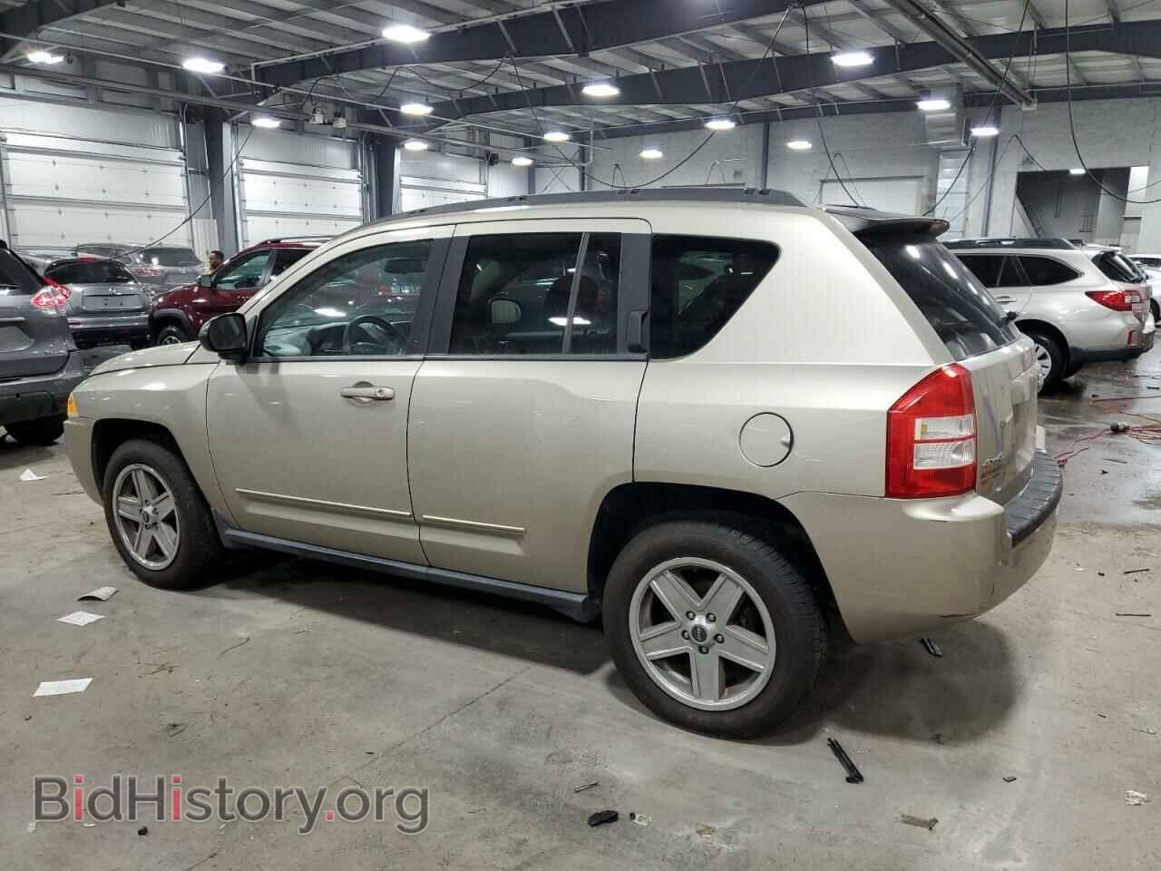 2010 JEEP COMPASS - VIN: 1J4NF4FB7AD510810 - Фото 2