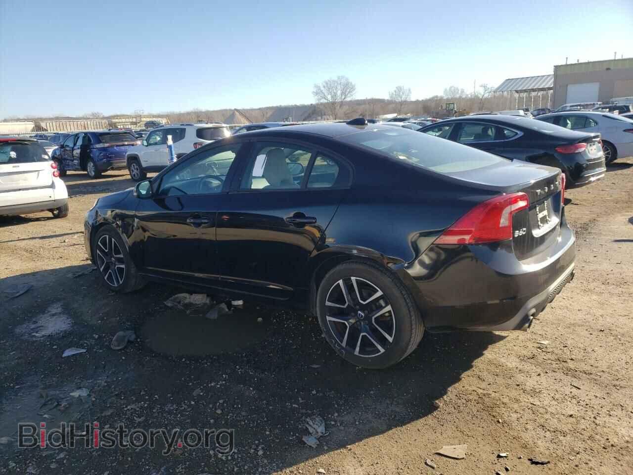 2017 VOLVO S60 - VIN: YV126MFL6H2424082 - Фото 2
