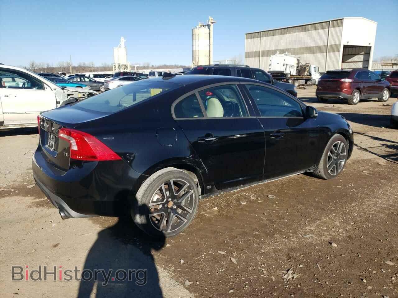2017 VOLVO S60 - VIN: YV126MFL6H2424082 - Фото 3
