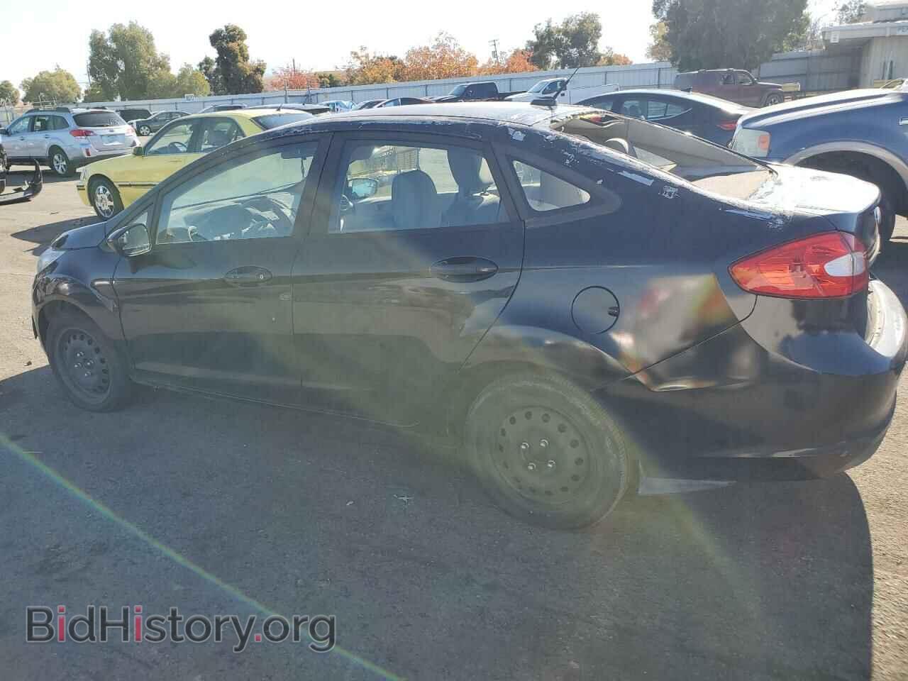 2011 FORD FIESTA - VIN: 3FADP4AJ2BM234187 - Фото 2