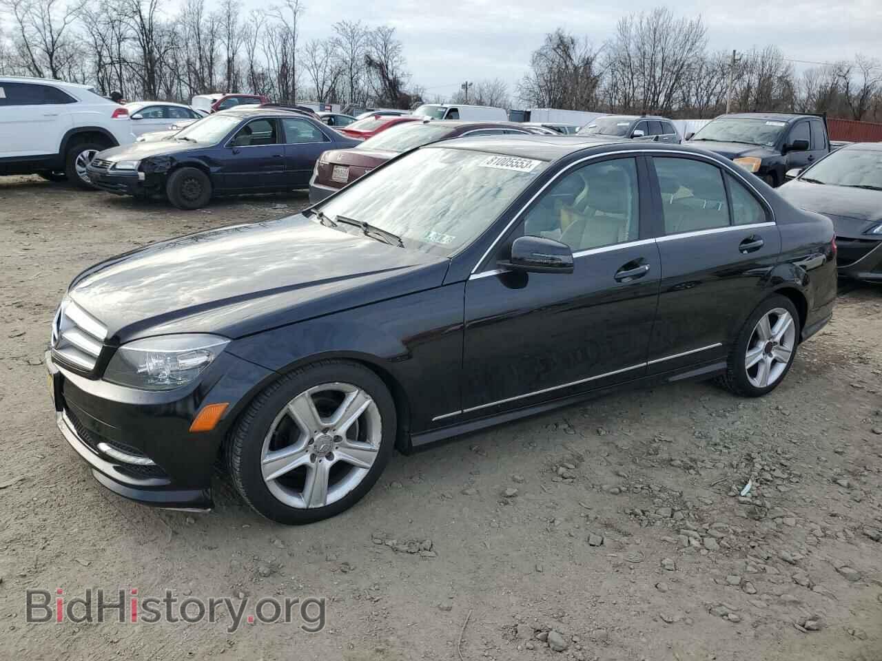 Photo WDDGF8BB2BR186512 - MERCEDES-BENZ C-CLASS 2011