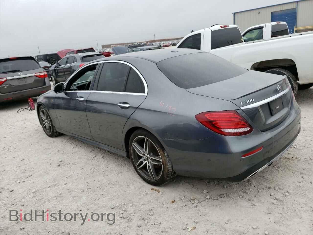 2017 MERCEDES-BENZ E-CLASS - VIN: WDDZF4JBXHA232355 - Фото 2